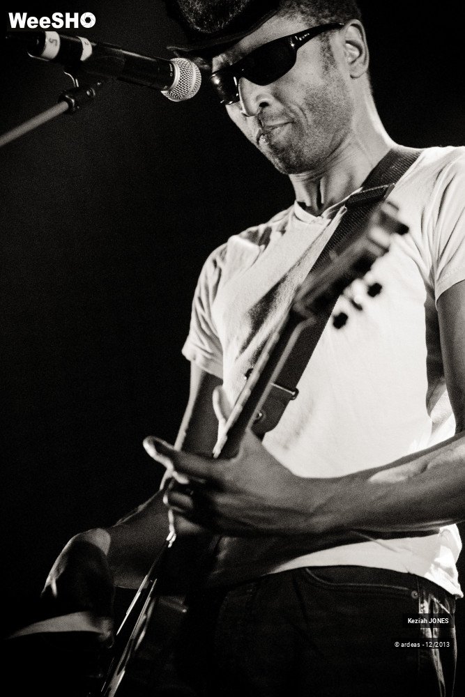 32/50 photos du spectacle Keziah Jones