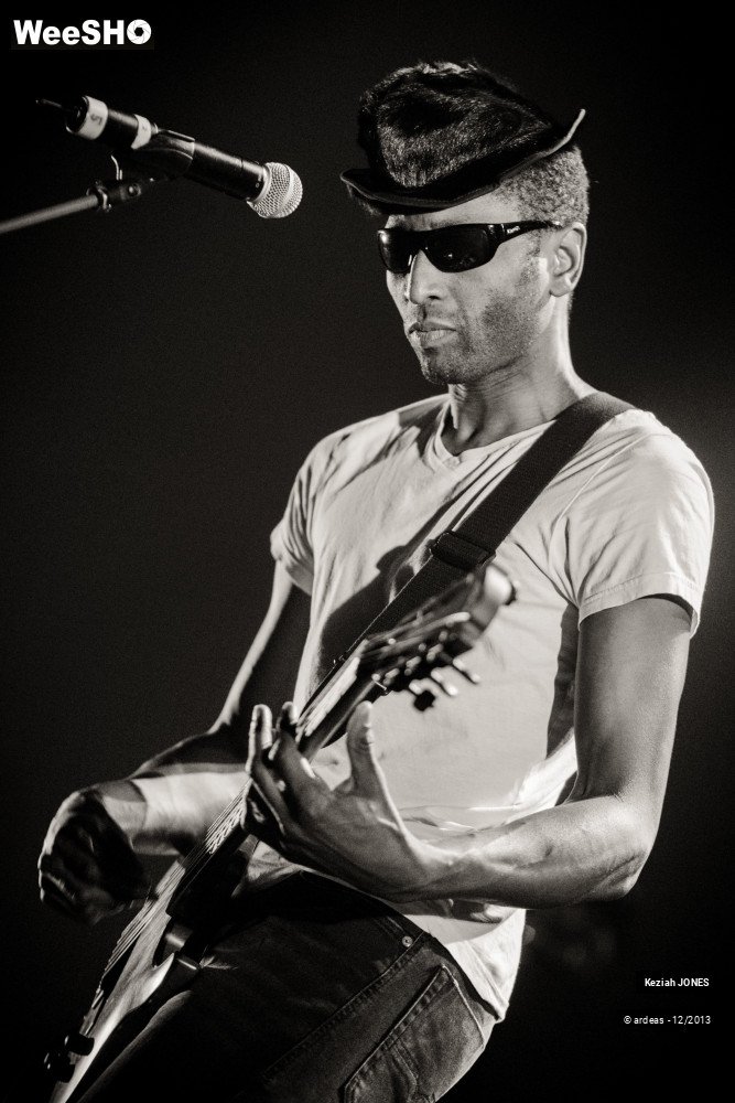 34/50 photos du spectacle Keziah Jones