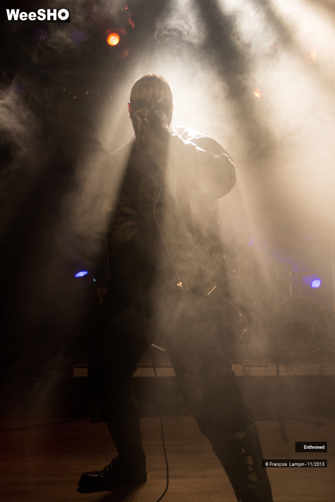 1/23 photos du spectacle Enthroned