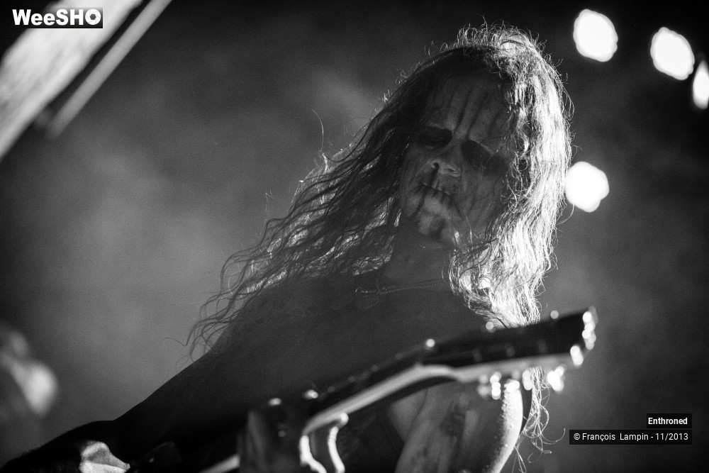 4/23 photos du spectacle Enthroned