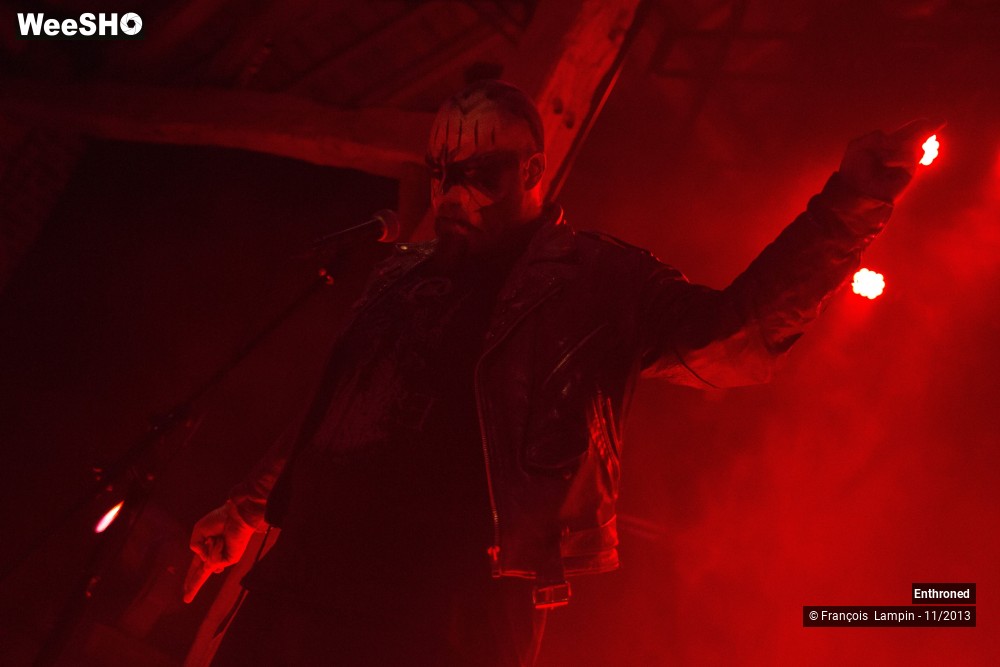 10/23 photos du spectacle Enthroned