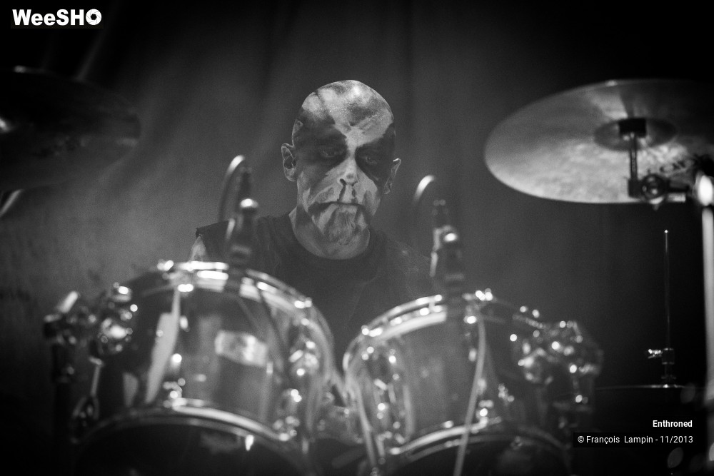 11/23 photos du spectacle Enthroned