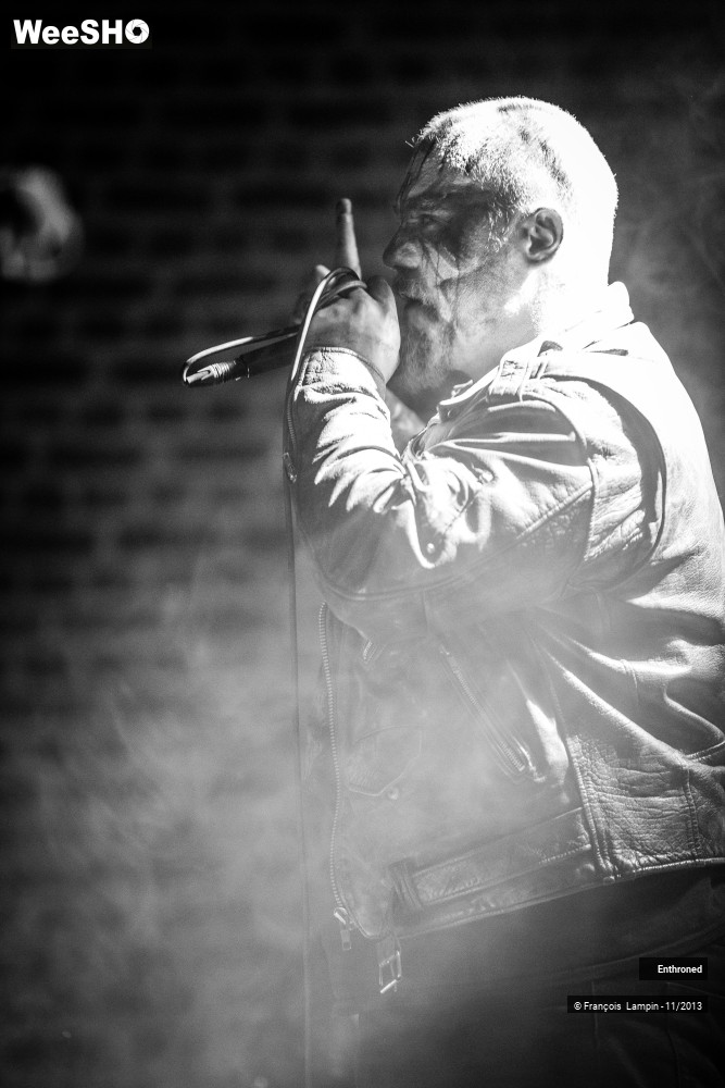 15/23 photos du spectacle Enthroned