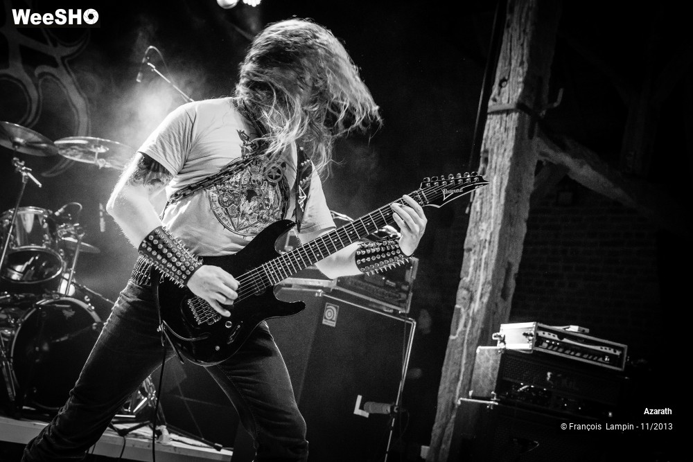 29/32 photos du spectacle Azarath