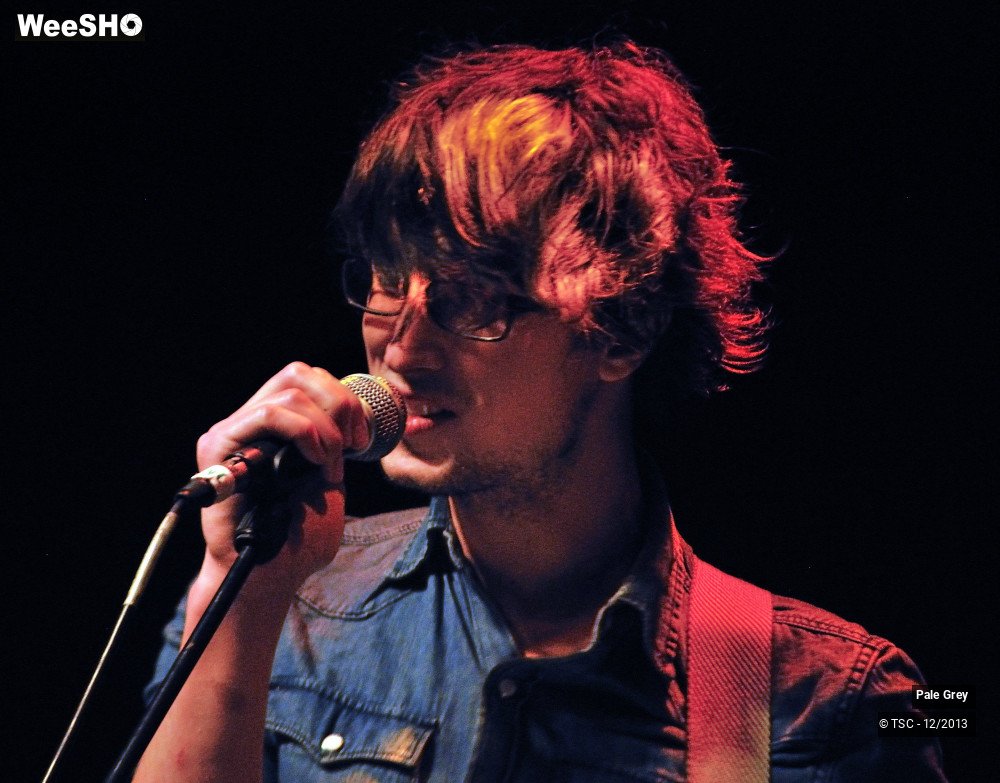 8/18 photos du spectacle Pale Grey 