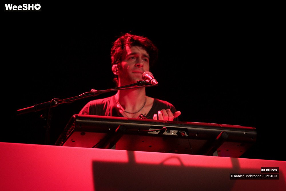 9/44 photos du spectacle B.B. Brunes