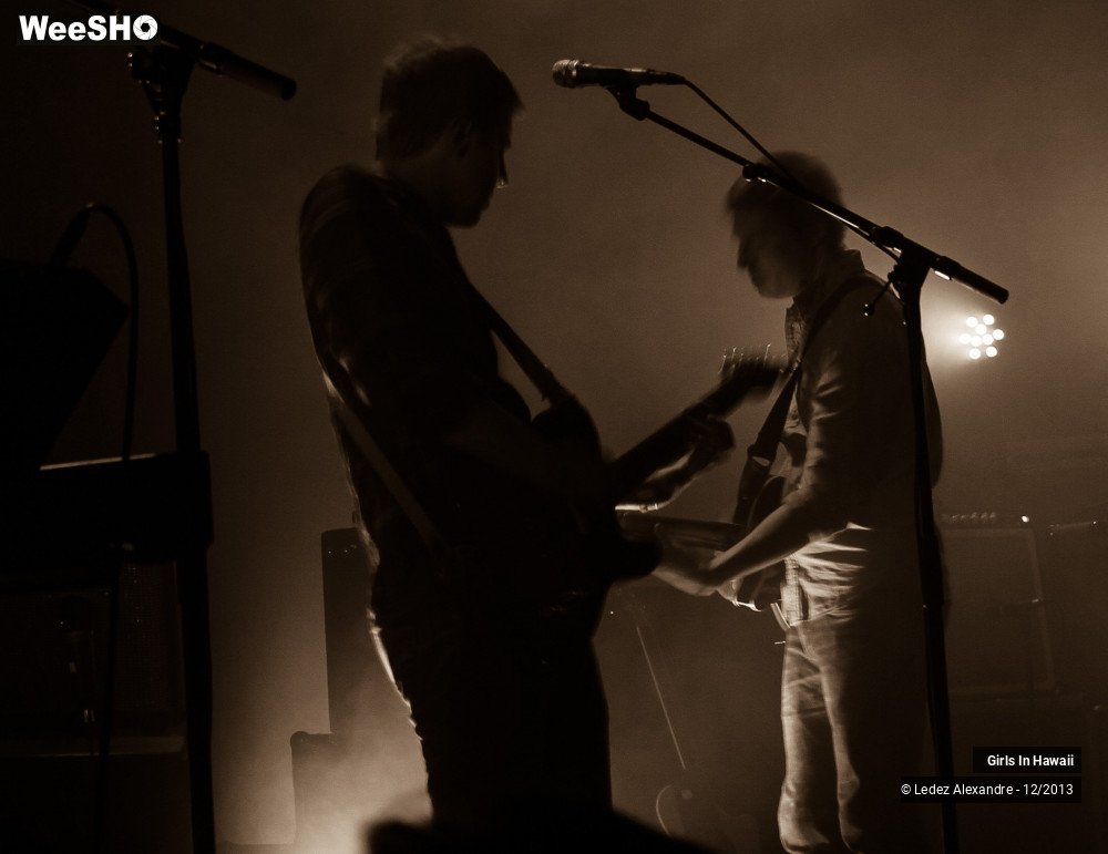 5/7 photos du spectacle Girls in Hawaii