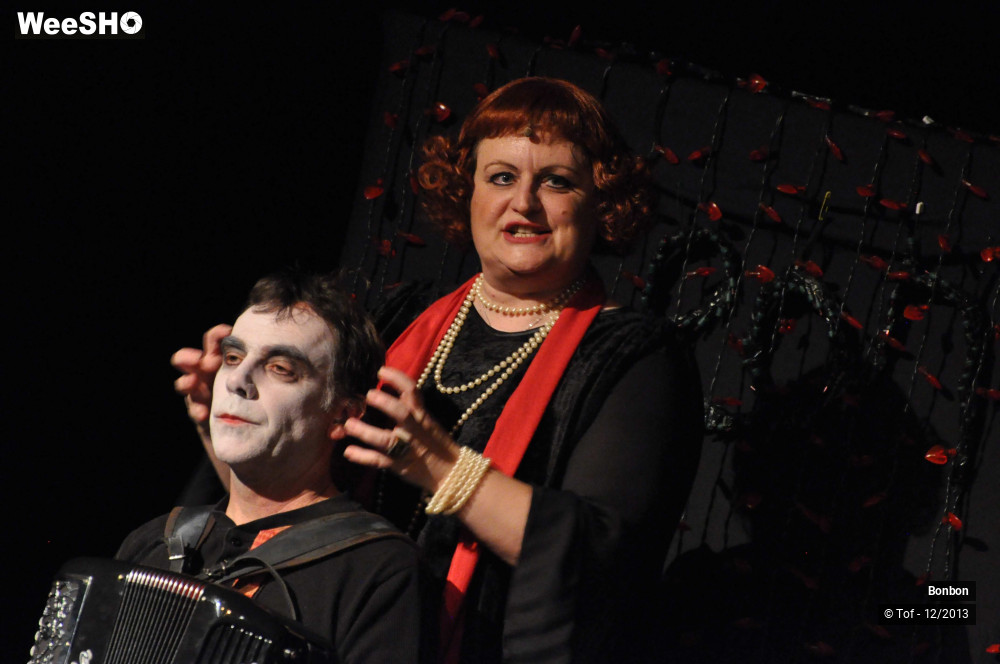 4/47 photos du spectacle Bonbon