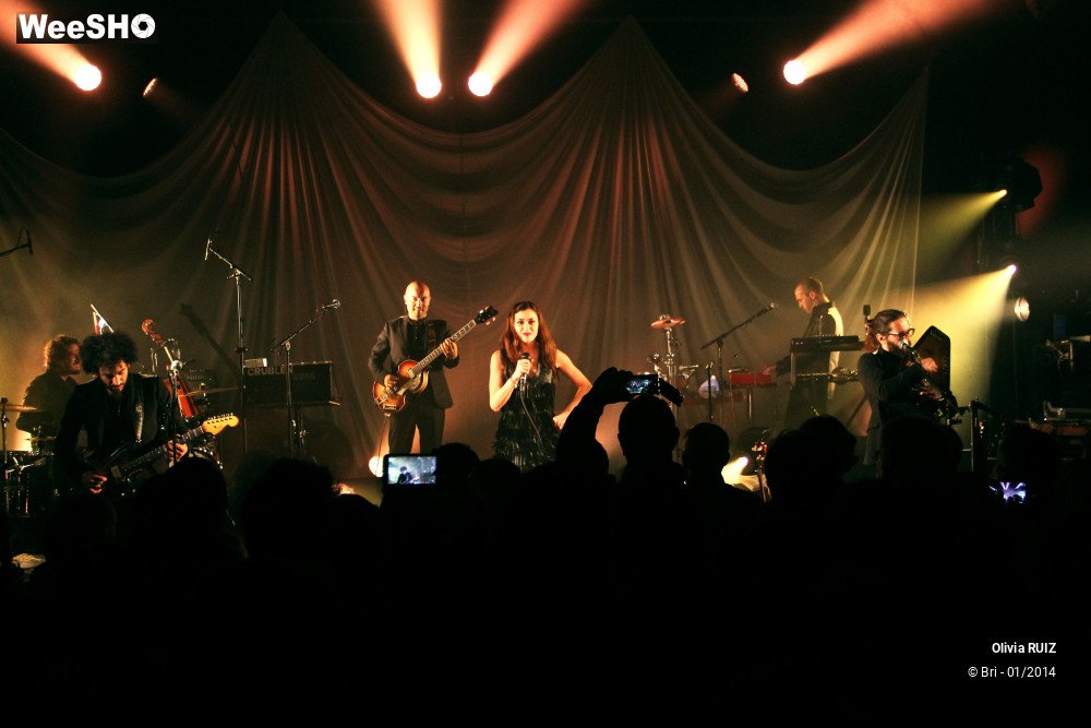 27/27 photos du spectacle Olivia Ruiz