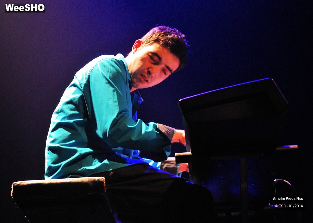 4/33 photos du spectacle Amélie Pieds Nus