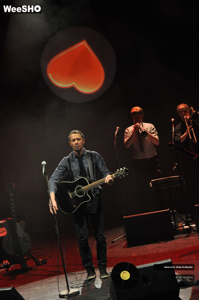 32/64 photos du spectacle Jules et le vilain Orchestra