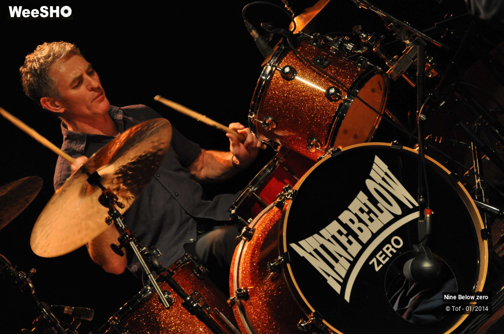 9/50 photos du spectacle Nine Below Zero