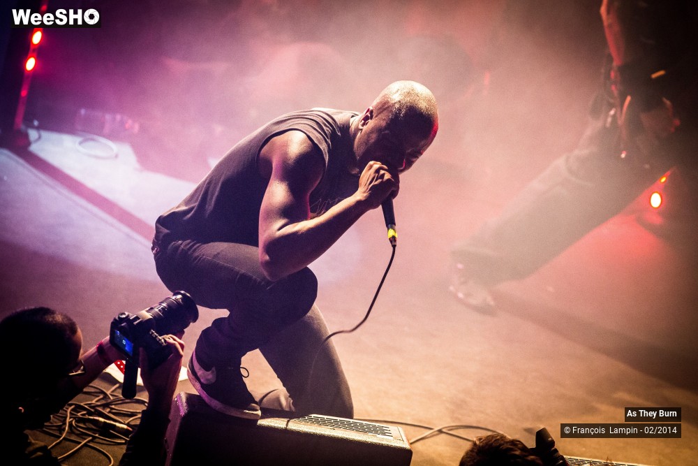 14/33 photos du spectacle As They Burn