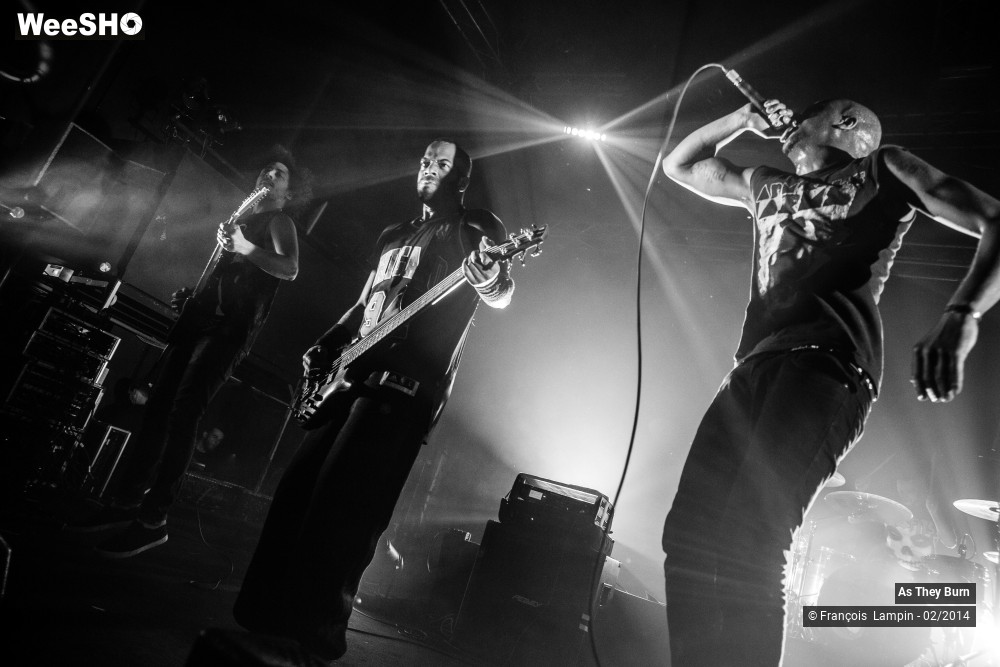 18/33 photos du spectacle As They Burn