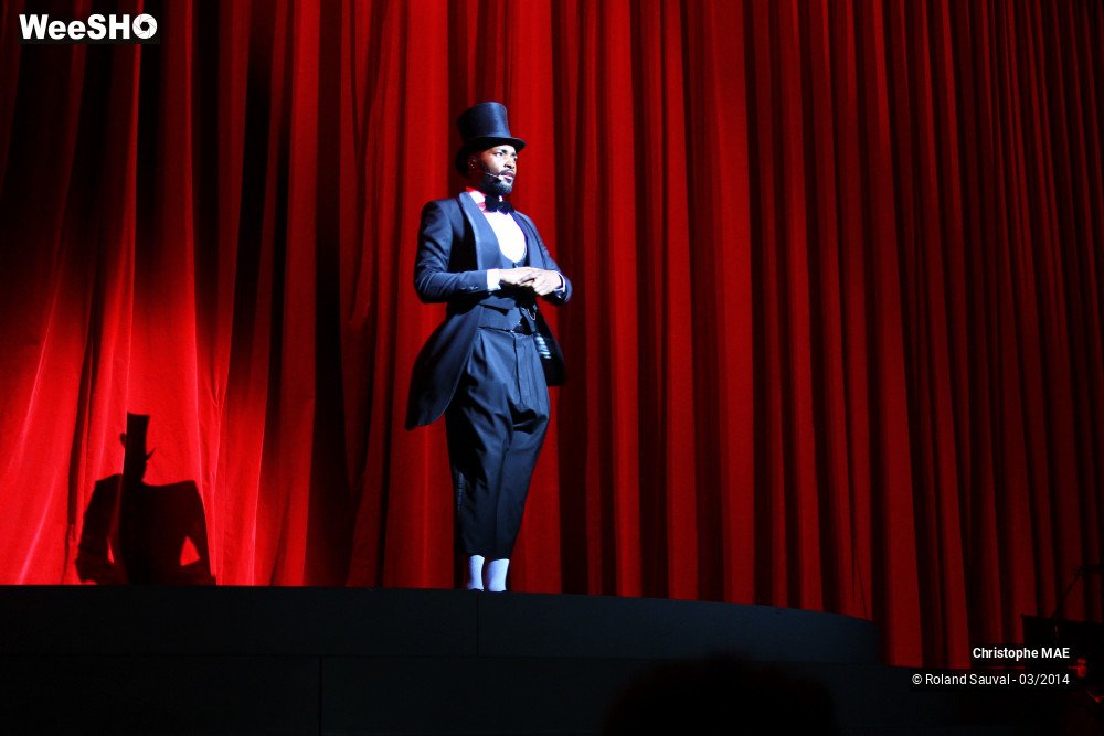 25/27 photos du spectacle Christophe Mae