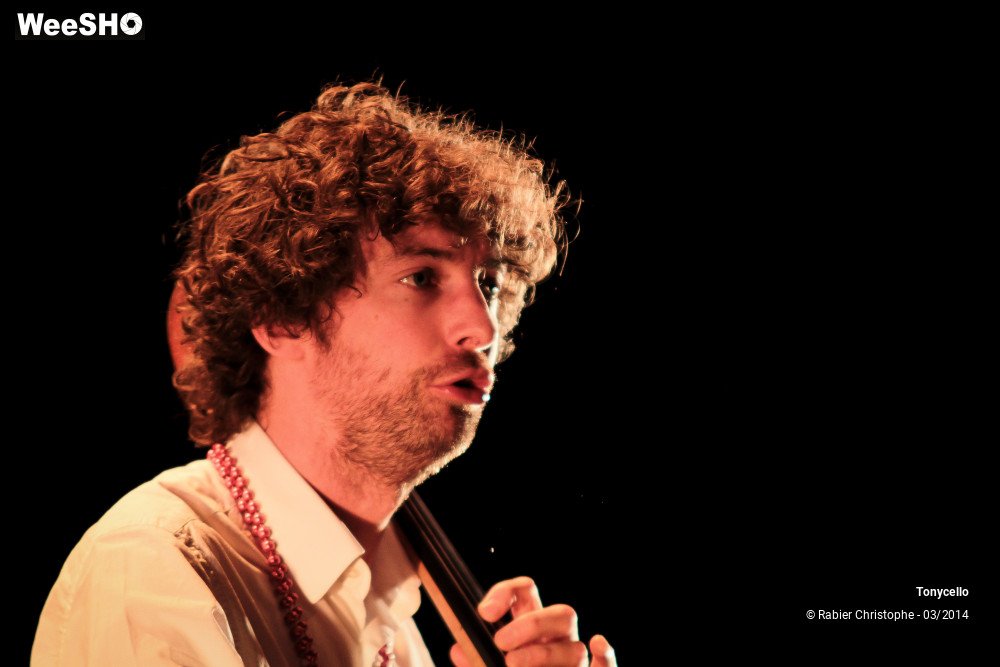 16/36 photos du spectacle Tonycello