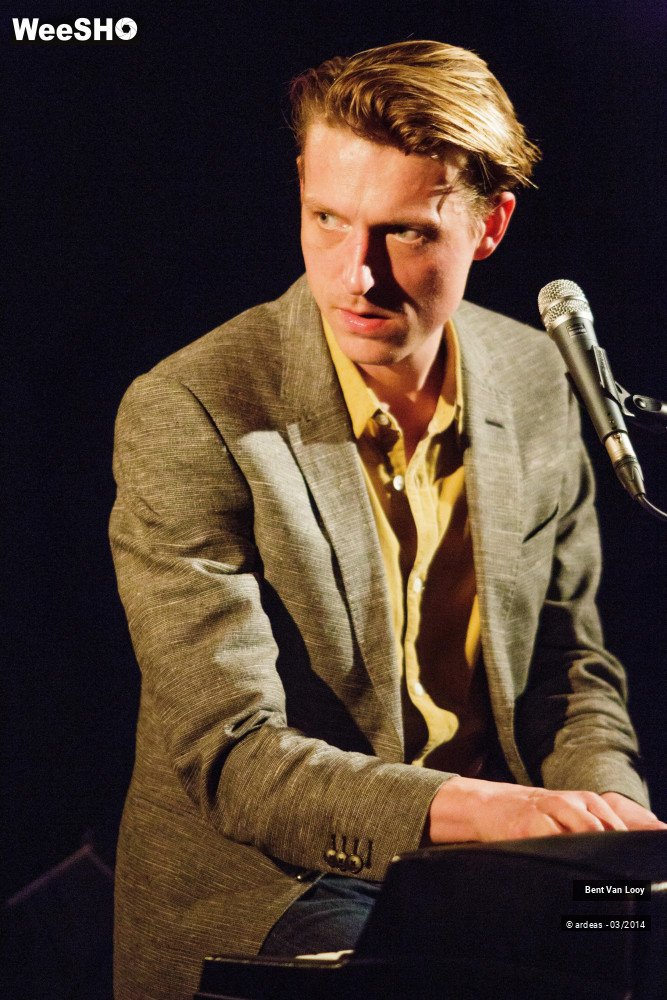 8/13 photos du spectacle Bent von Looy