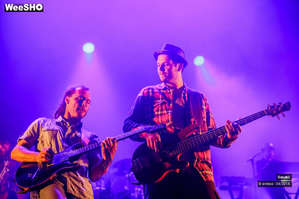 9/46 photos du spectacle Danakil