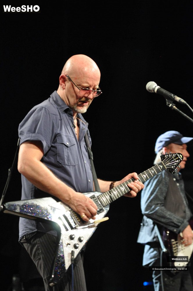 51/53 photos du spectacle Wishbone Ash