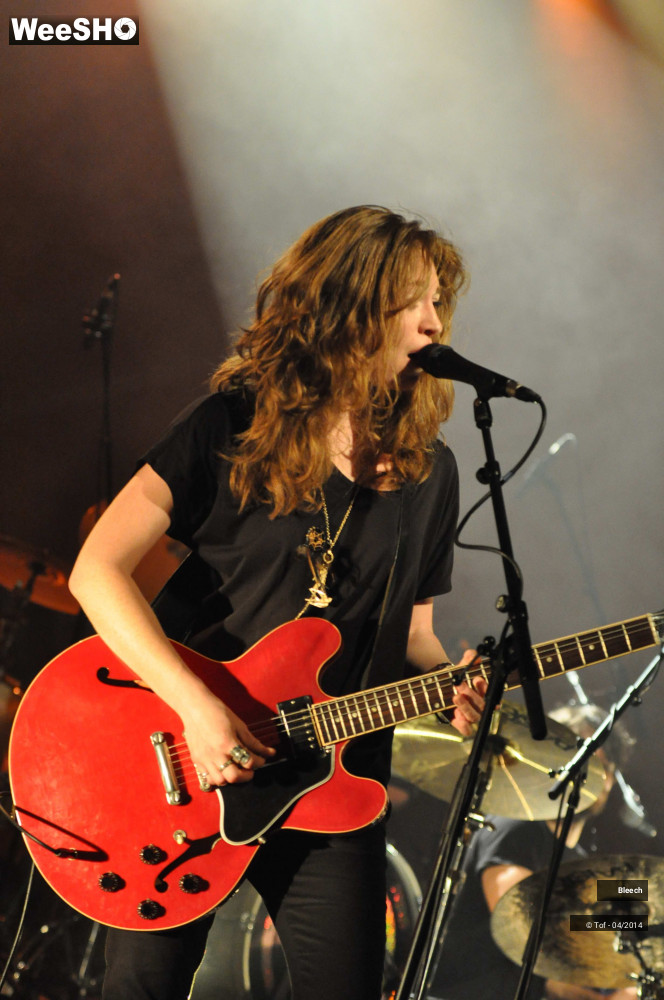 7/37 photos du spectacle Bleech