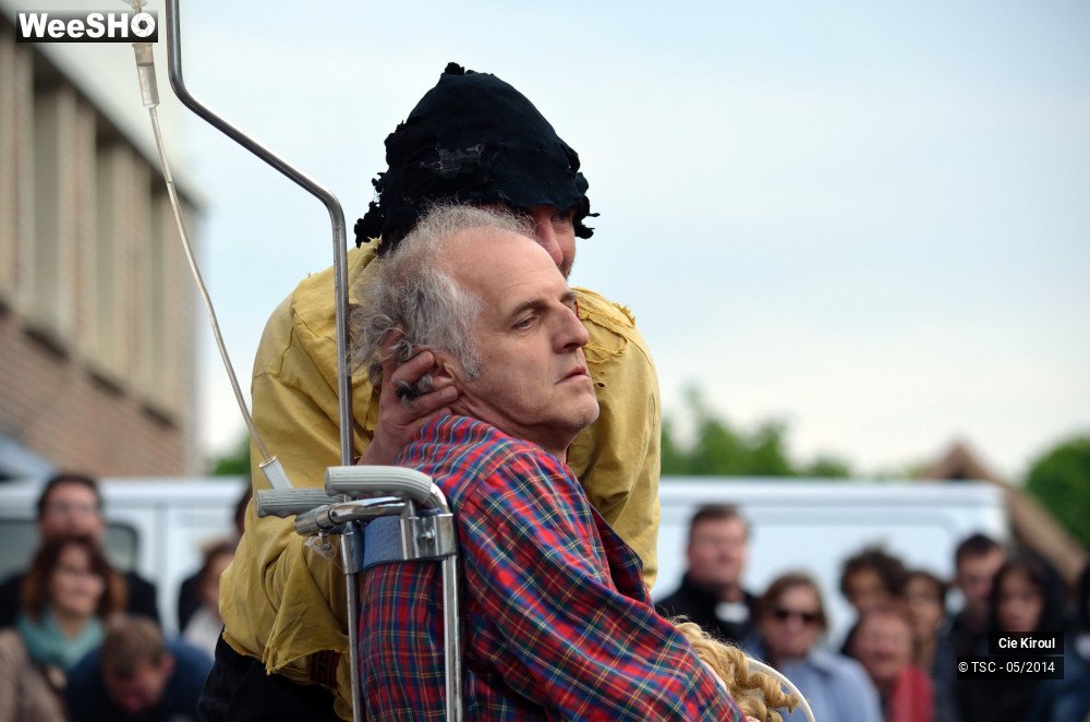 15/42 photos du spectacle Jamais Jamais