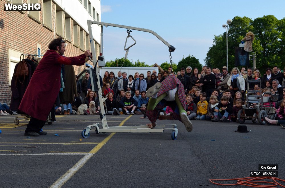 24/42 photos du spectacle Jamais Jamais