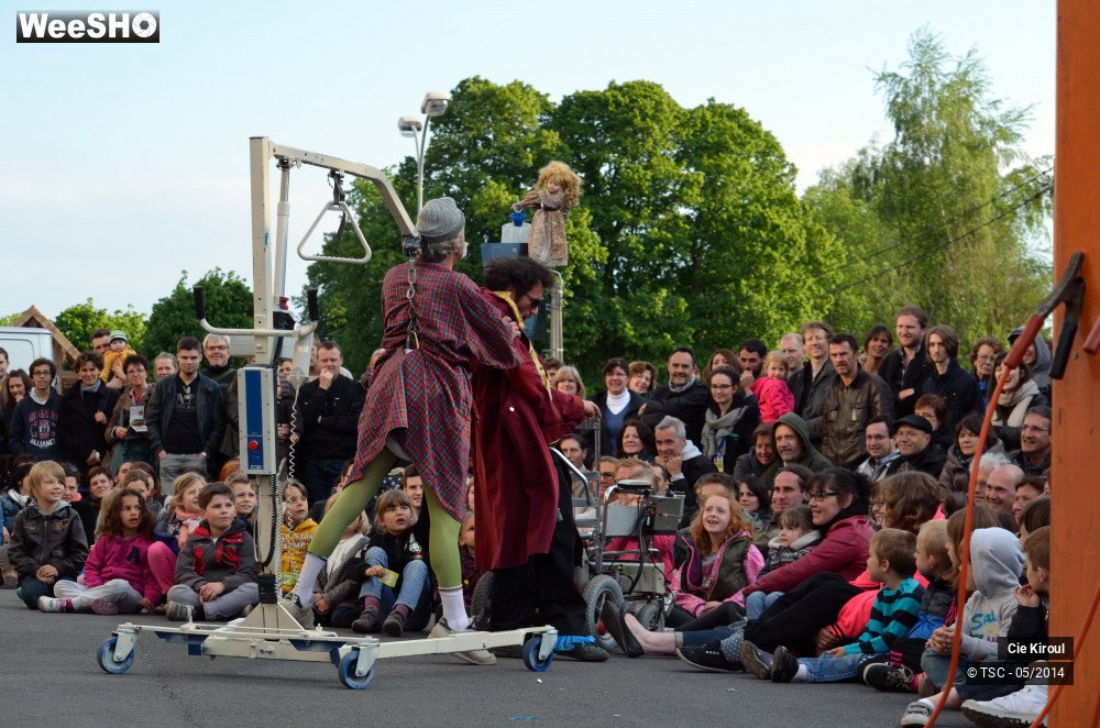 26/42 photos du spectacle Jamais Jamais