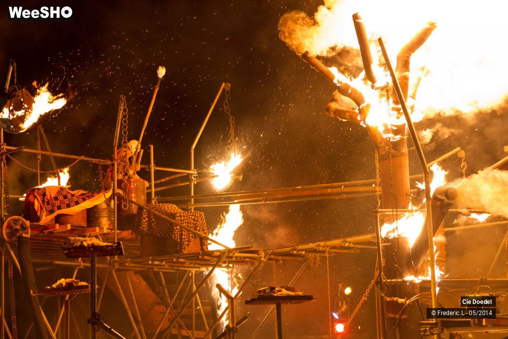 1/48 photos du spectacle La Fabrique