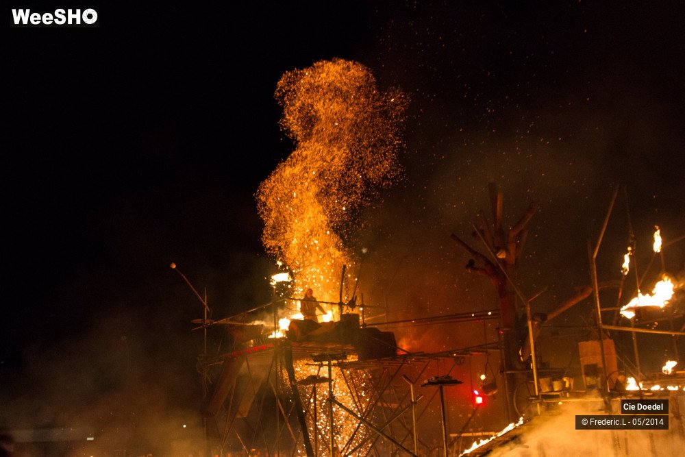 19/48 photos du spectacle La Fabrique