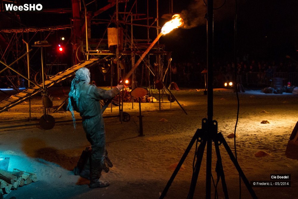 24/48 photos du spectacle La Fabrique