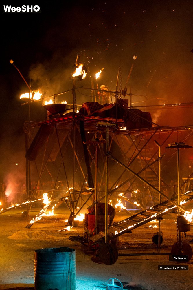 30/48 photos du spectacle La Fabrique