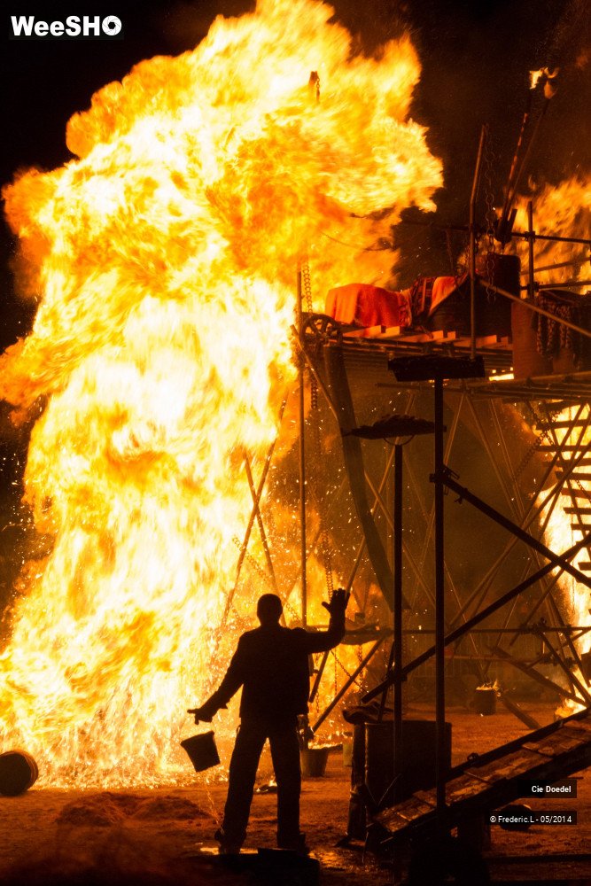 32/48 photos du spectacle La Fabrique