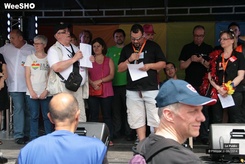37/47 photos du spectacle Lesbian Gay Pride 2014