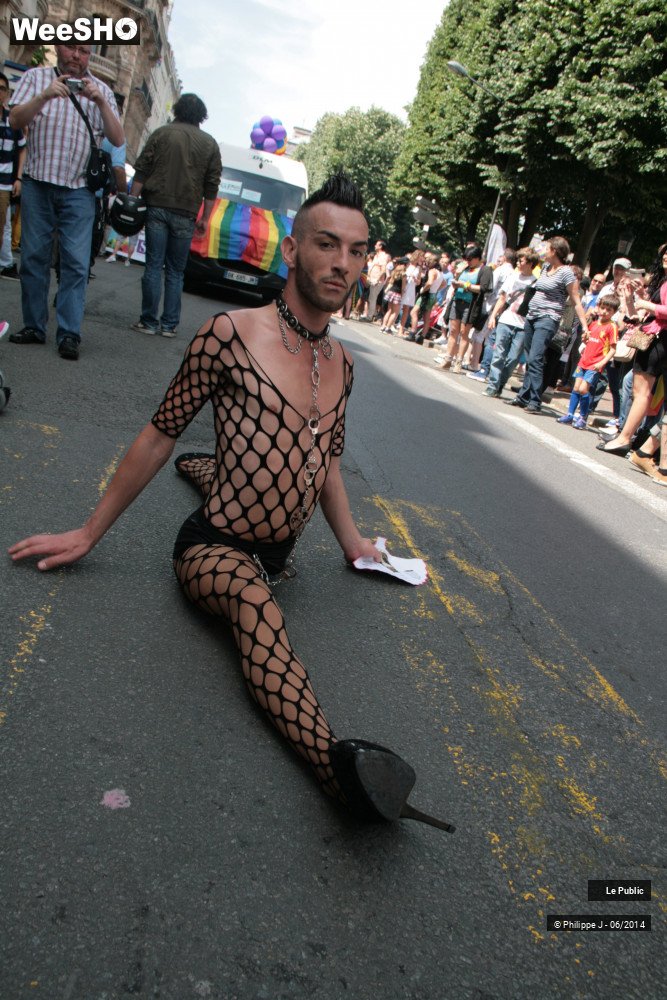 47/47 photos du spectacle Lesbian Gay Pride 2014
