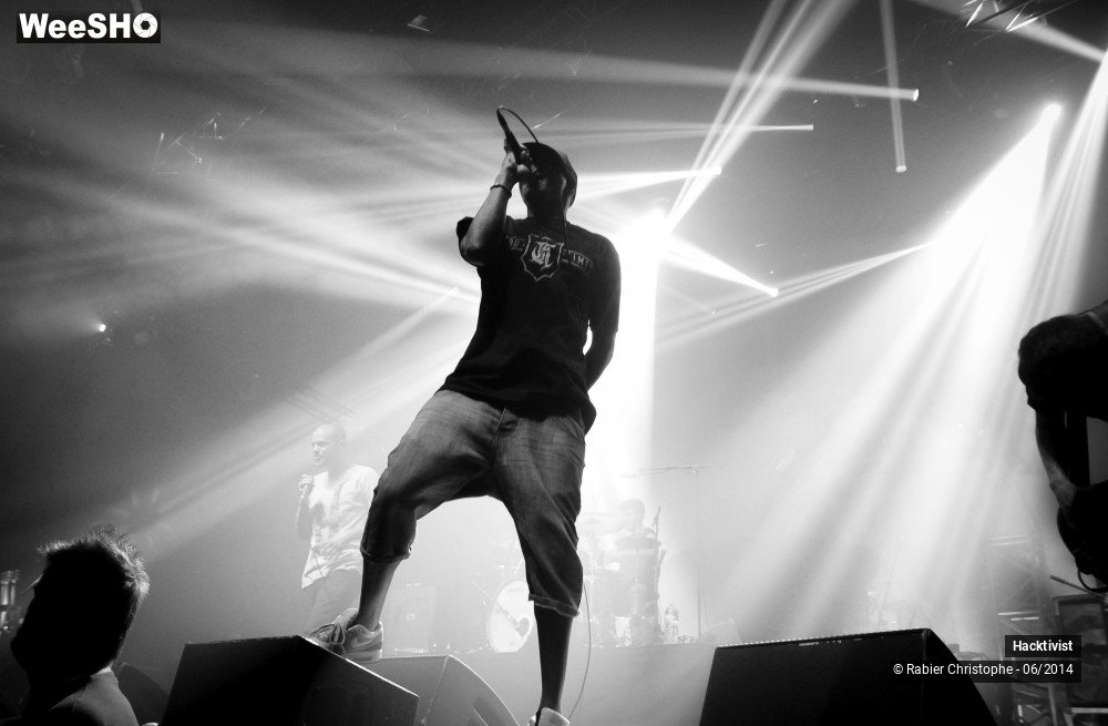 6/44 photos du spectacle Hacktivist