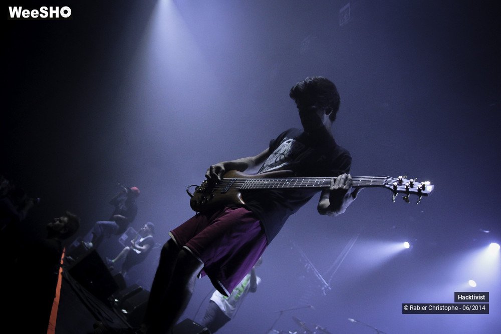 12/44 photos du spectacle Hacktivist