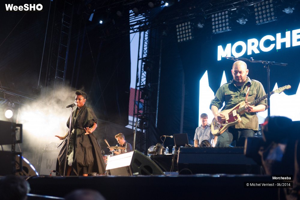 1/23 photos du spectacle Morcheeba