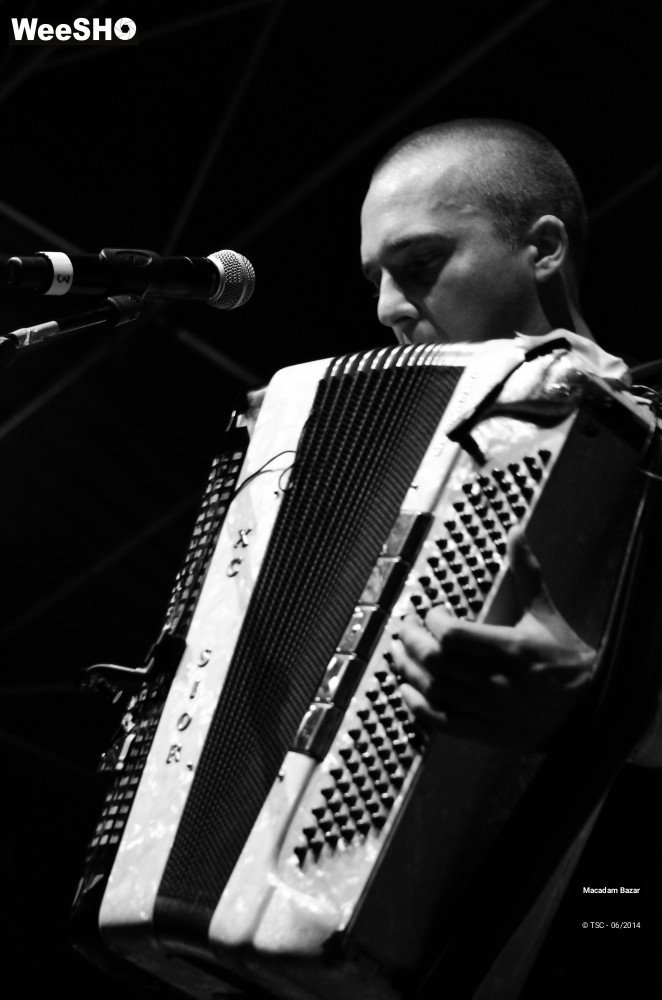 32/36 photos du spectacle Macadam Bazar