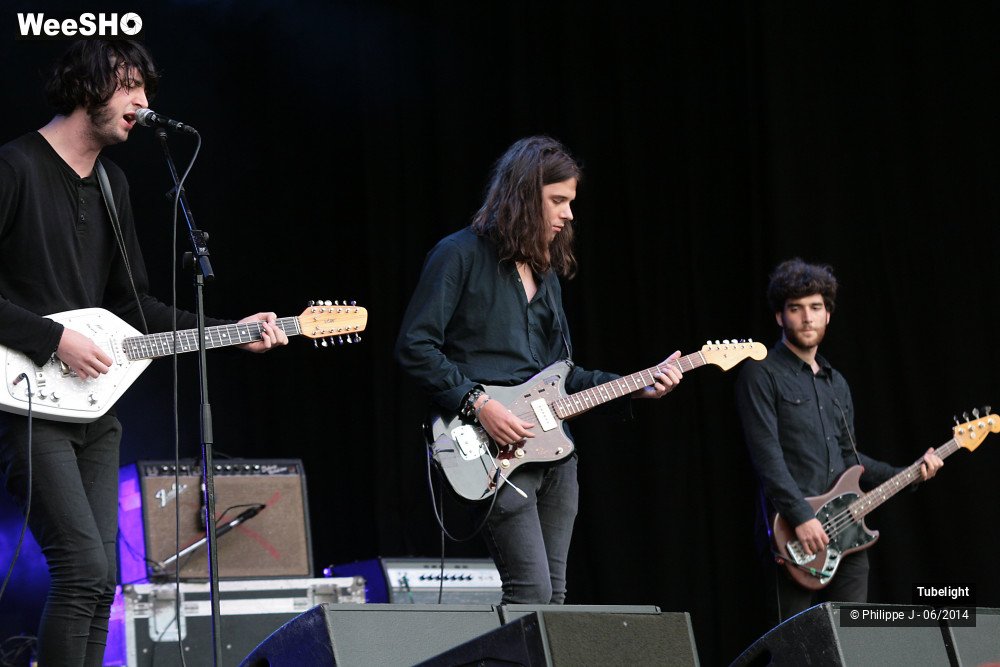 13/24 photos du spectacle Tubelight