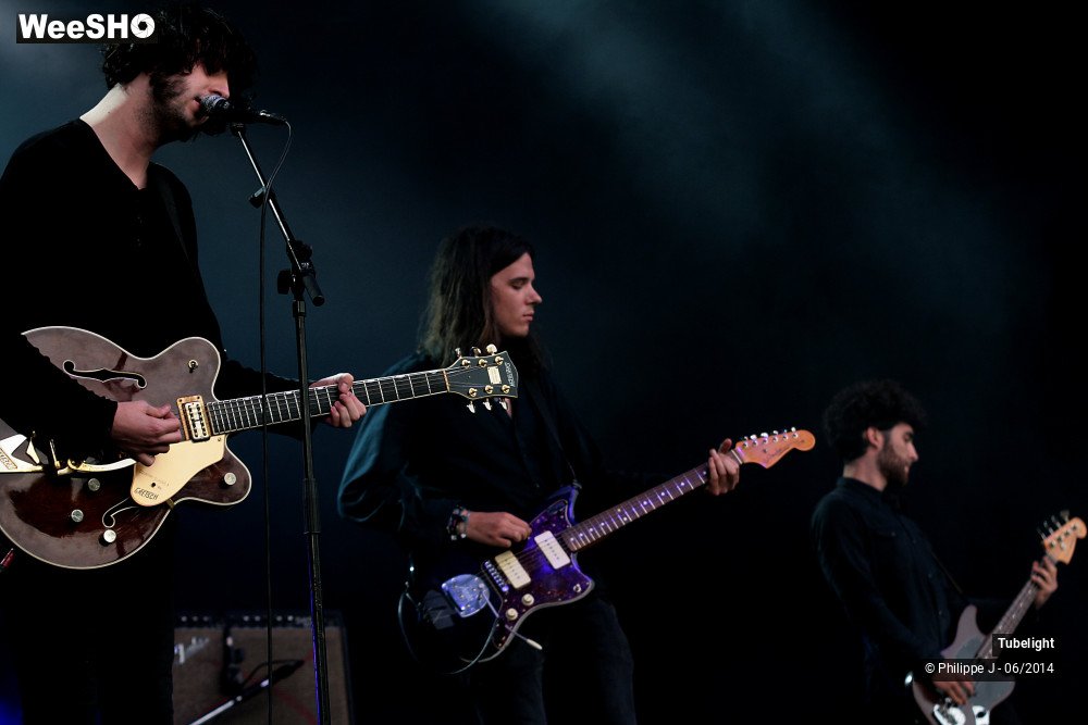 14/24 photos du spectacle Tubelight