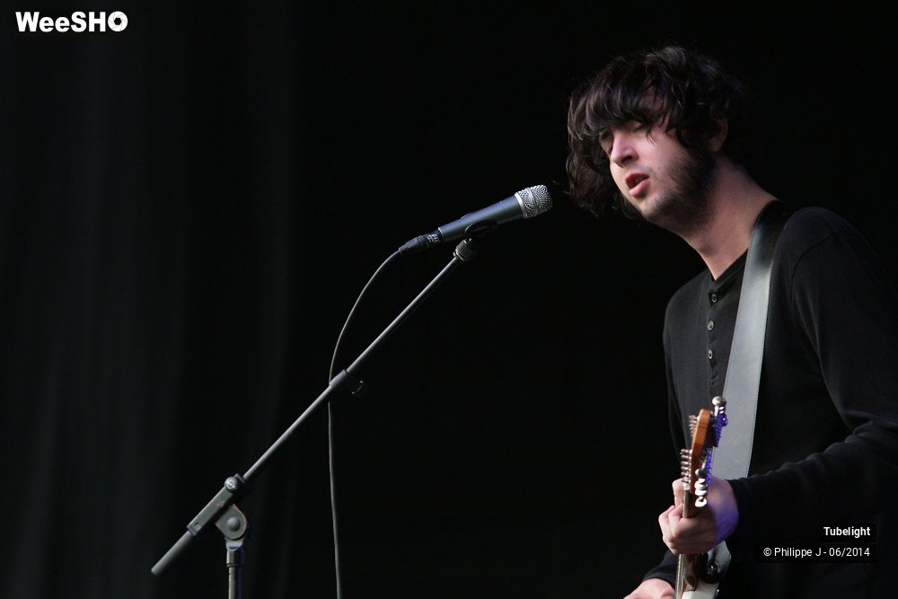 15/24 photos du spectacle Tubelight