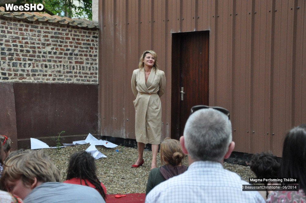 28/33 photos du spectacle Alcool, un petit coin de paradis