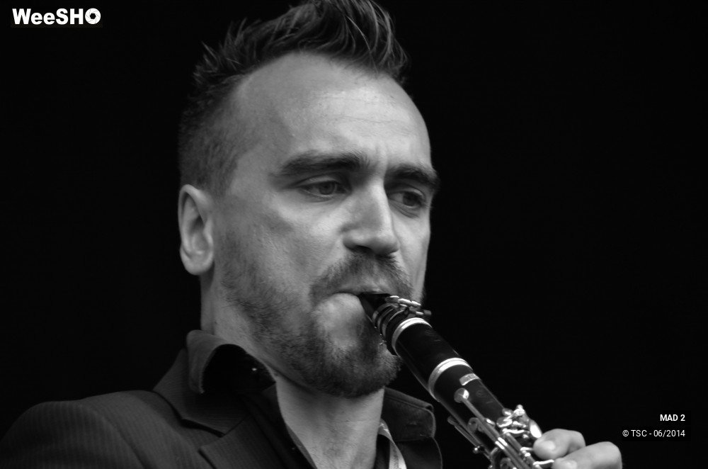 8/34 photos du spectacle MAD 2