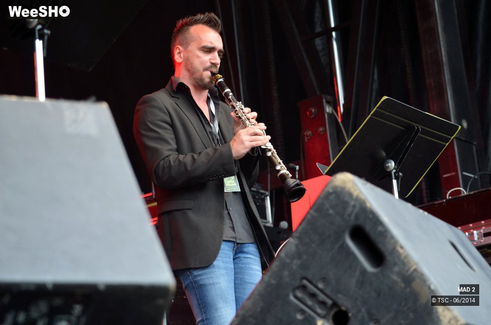 12/34 photos du spectacle MAD 2