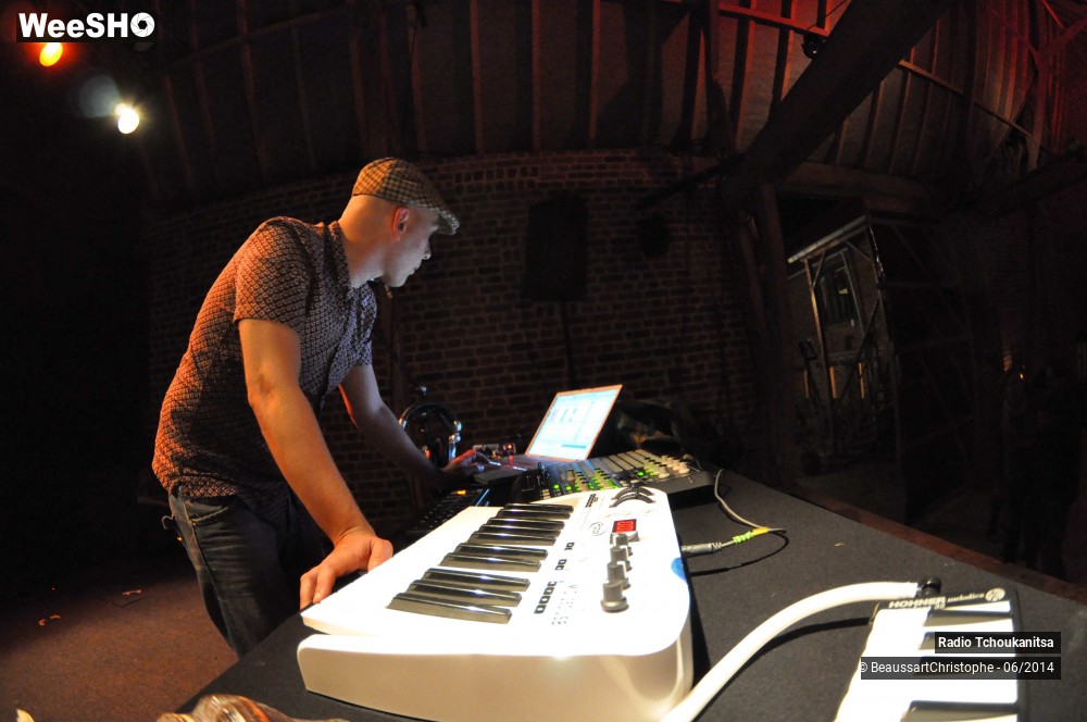 29/31 photos du spectacle Radio Tchoukanitsa