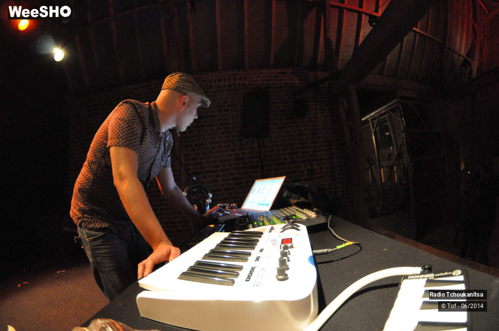 11/31 photos du spectacle Radio Tchoukanitsa