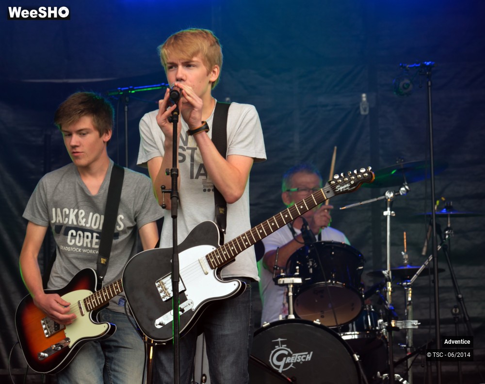 25/30 photos du spectacle Adventice