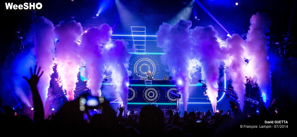8/9 photos du spectacle David Guetta