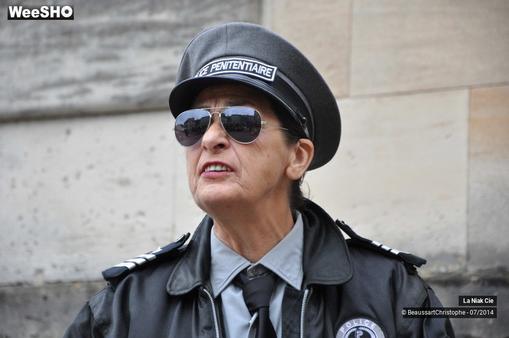 57/60 photos du spectacle Décret 412 / Opération Borderline