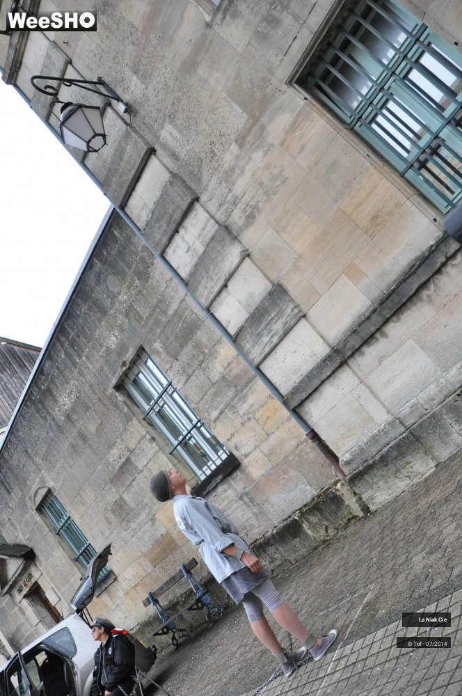 12/60 photos du spectacle Décret 412 / Opération Borderline